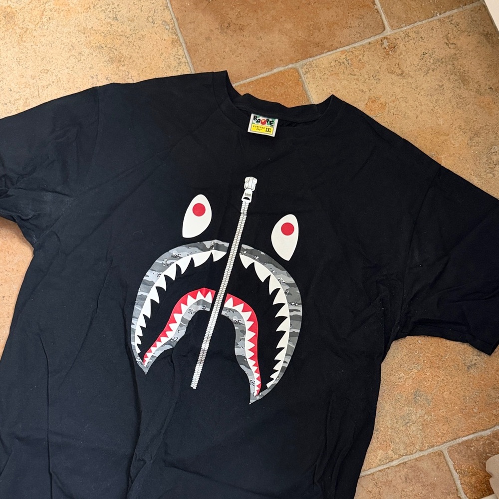 Kids Black Shark Graphic Tee with Red Accents fits xl worn